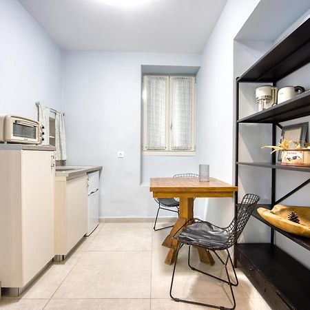 Bentzi...Boutique Apartment In Pangrati, Superior Suite Афіни Екстер'єр фото