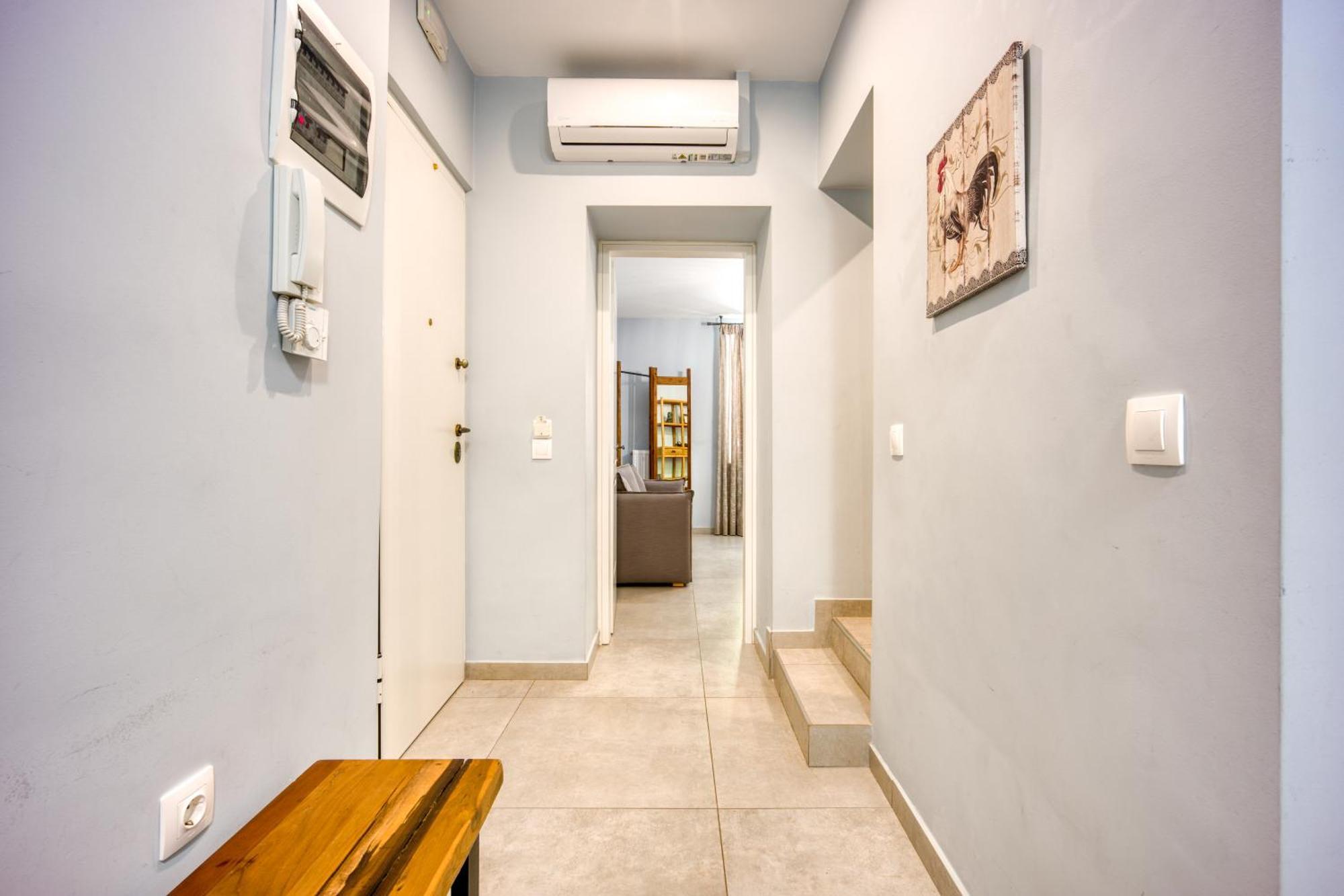 Bentzi...Boutique Apartment In Pangrati, Superior Suite Афіни Екстер'єр фото